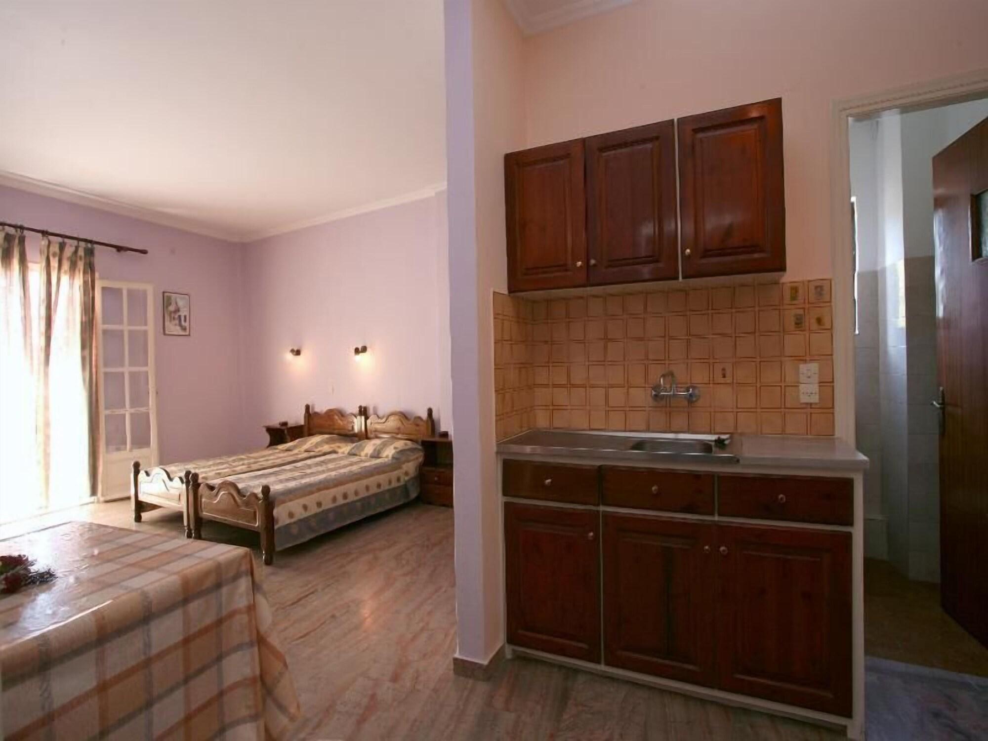Alexis Apartments Benitses  Extérieur photo