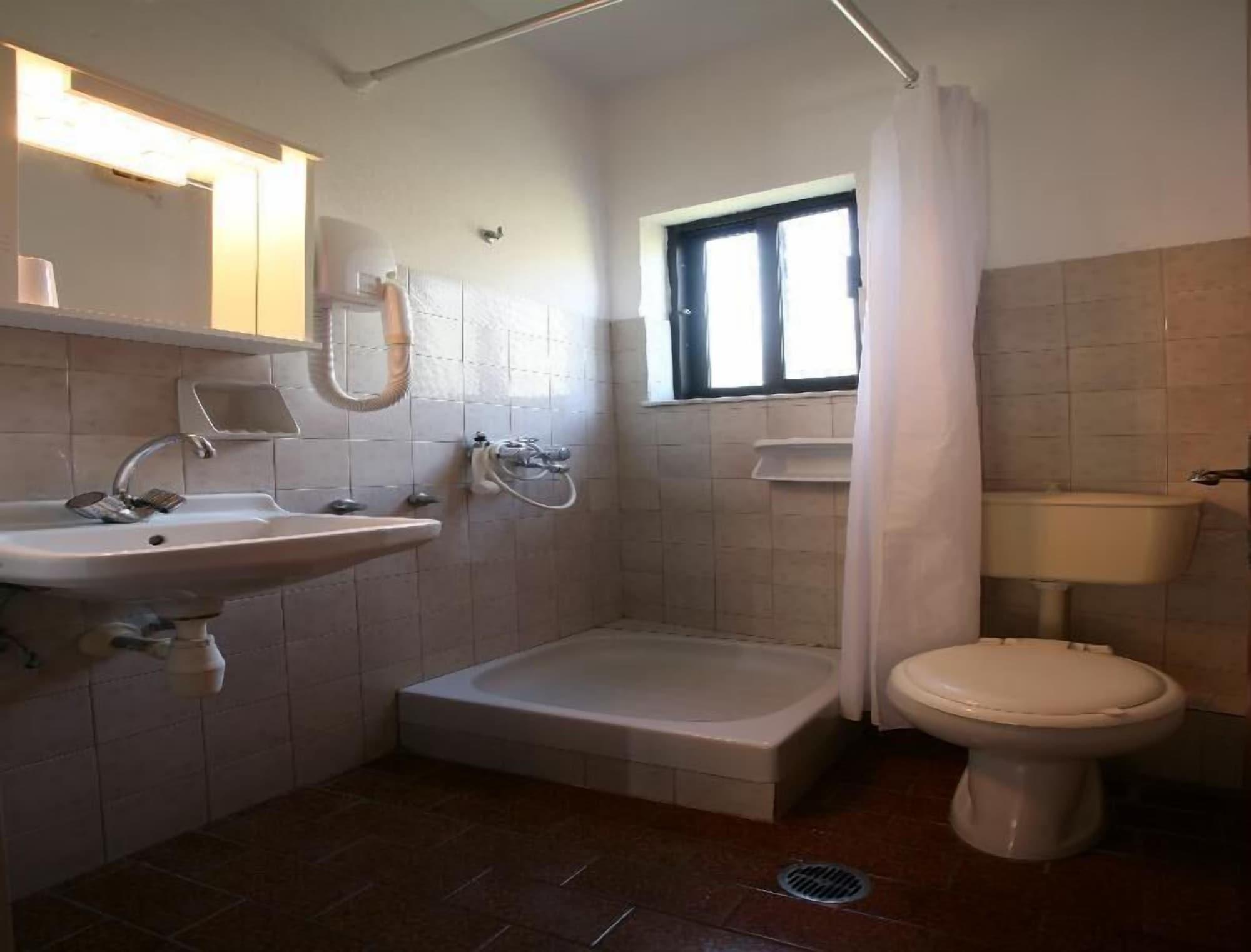 Alexis Apartments Benitses  Extérieur photo
