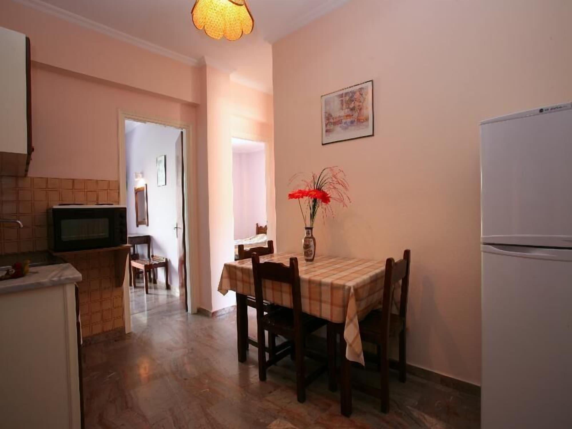 Alexis Apartments Benitses  Extérieur photo